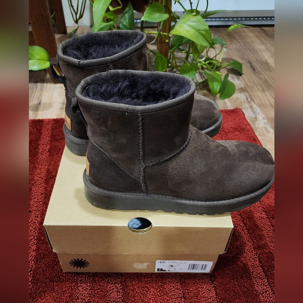 UGG Classic Mini Chocolate Brown